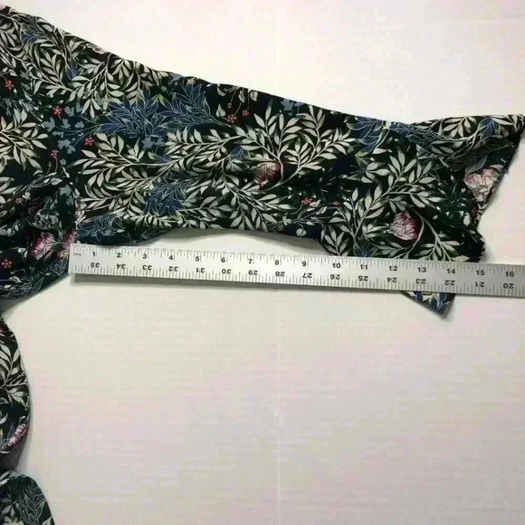 J Jill Tunic sz L Scoop Neck 3/4 Raglan Sleeve Flowy Floral Fairy Grunge Black - Picture 5 of 8